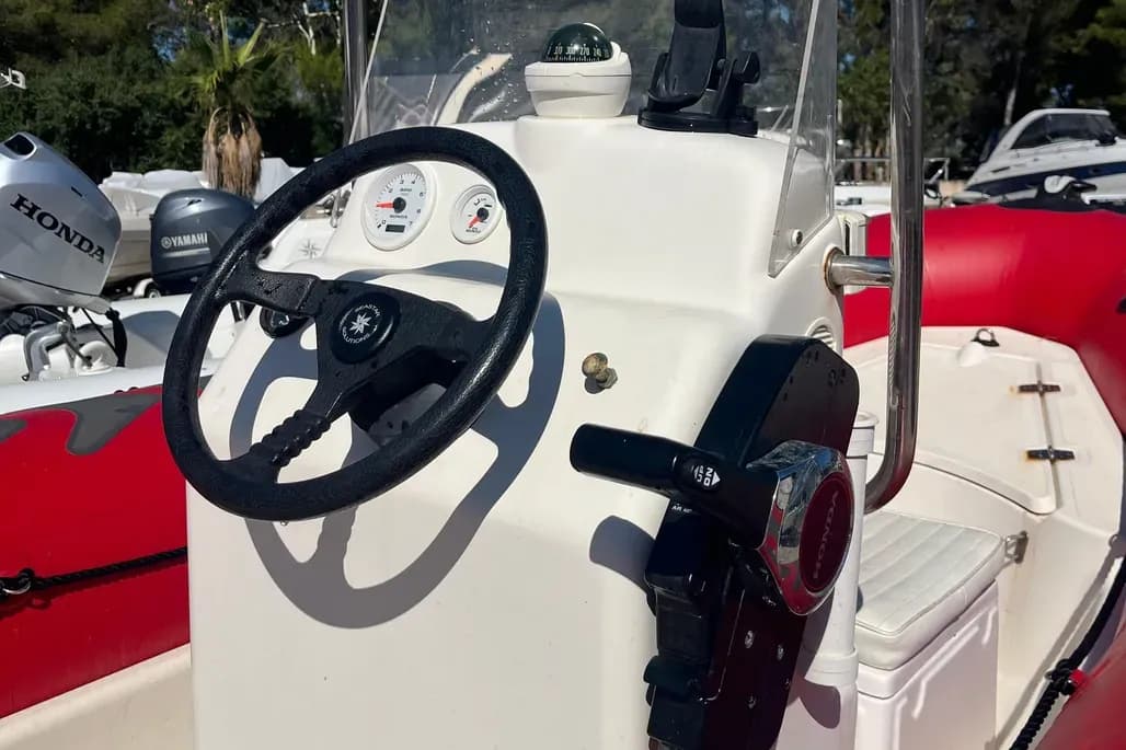 ZODIAC PRO 9 MAN - Photo 2