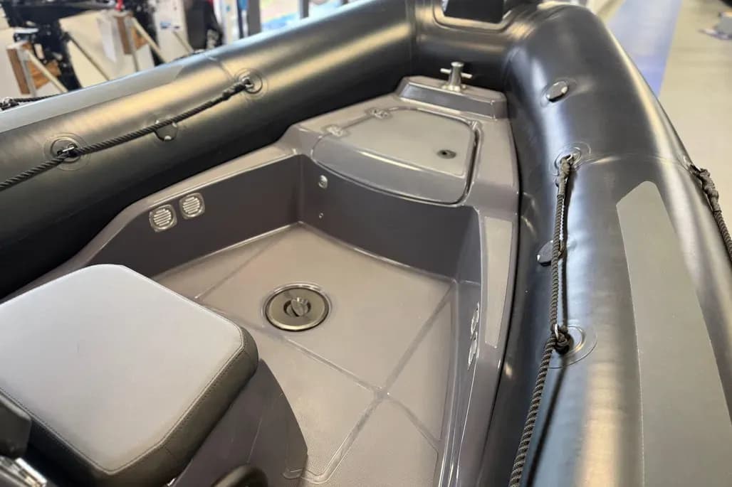 ZODIAC PRO 5.5 - Photo 3