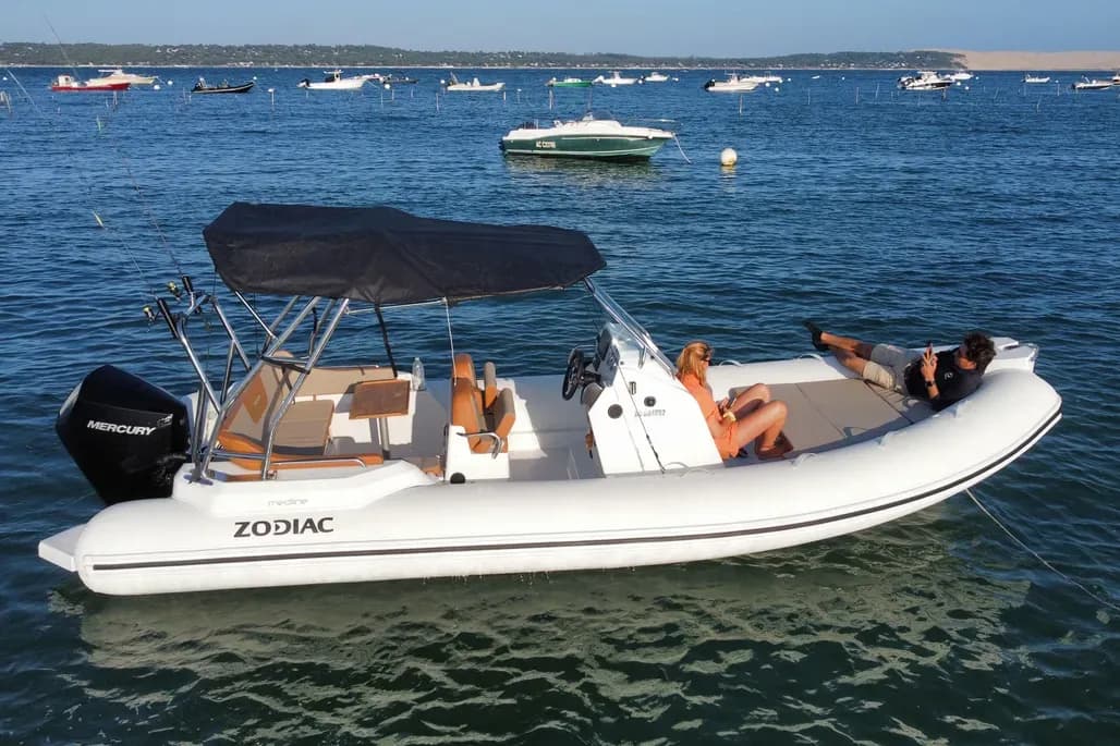 ZODIAC MEDLINE 6.8 - Photo 2